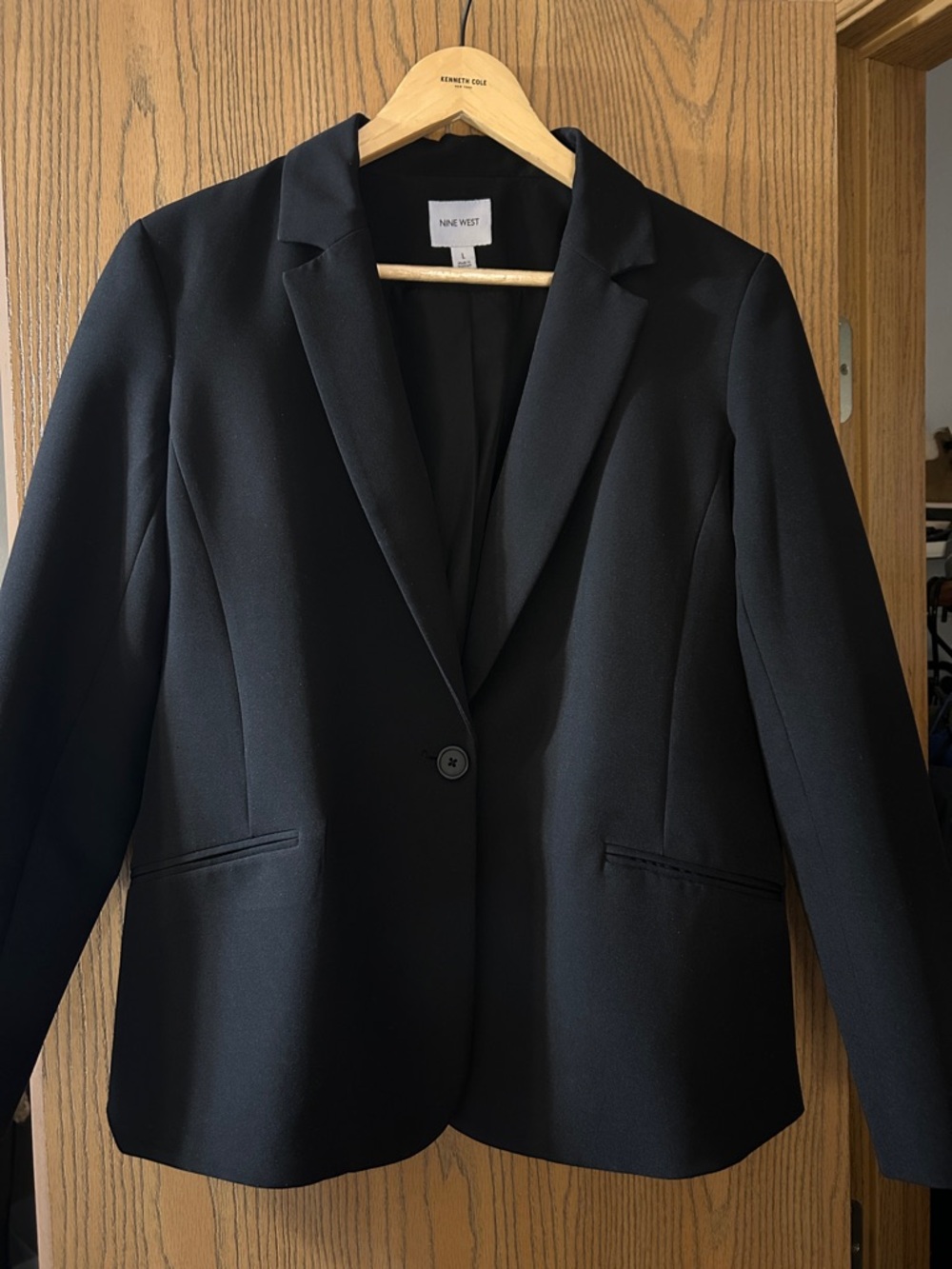 Black Single-Button Women’s Blazer